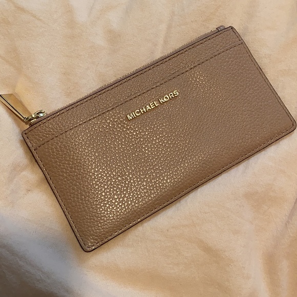 Michael Kors Wallet - Picture 3 of 7